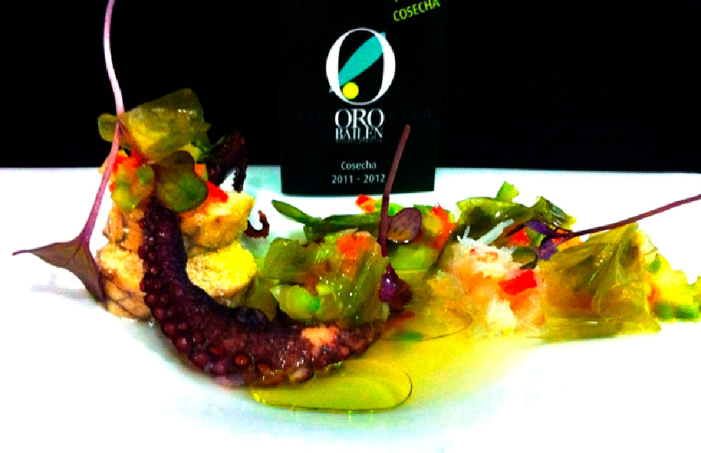 Salpicón con aguacate y gotas de Oro Bailén